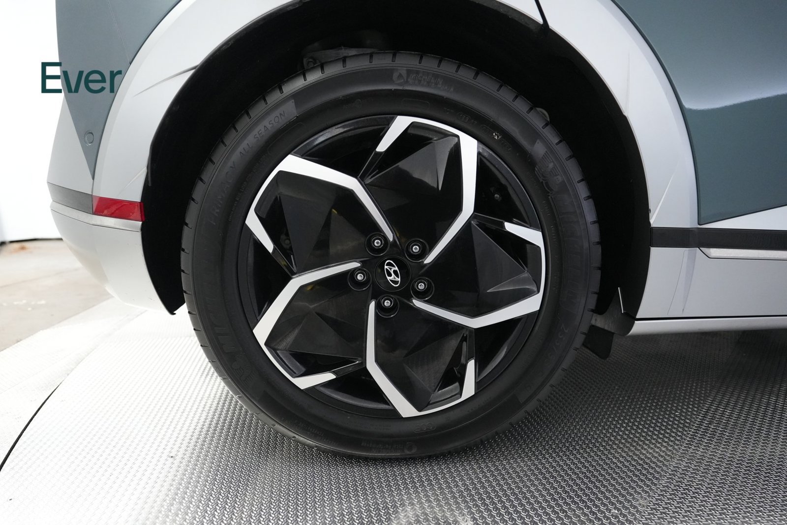 Used 2024 Hyundai Ioniq 5 Limited RWD image 21