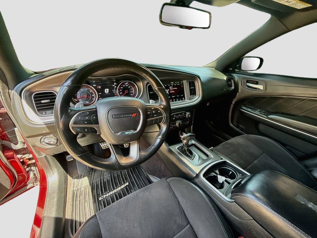 Used 2019 Dodge Charger Scat Pack w/ Dynamics Package RWD image 9