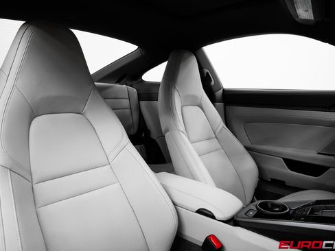 Used 2024 Porsche 911 Carrera 4S image 35