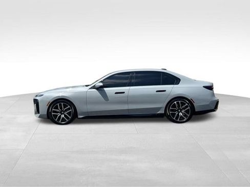 Certified 2024 BMW i7 xDrive60 AWD/4WD image 2