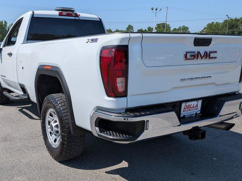 Used 2022 GMC Sierra 3500 Pro w/ Convenience Package AWD/4WD image 8