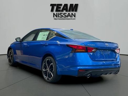 Certified 2025 Nissan Altima 2.5 SR w/ SR Premium Package AWD/4WD image 8