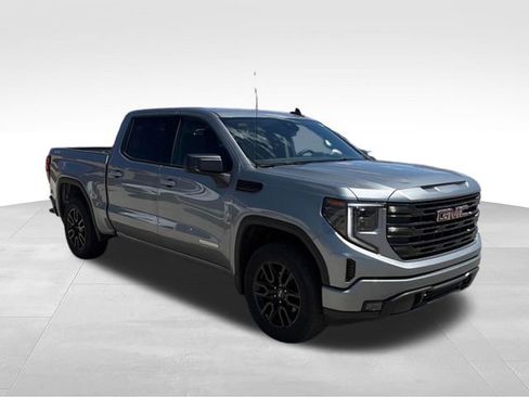 Used 2024 GMC Sierra 1500 Elevation AWD/4WD image 4