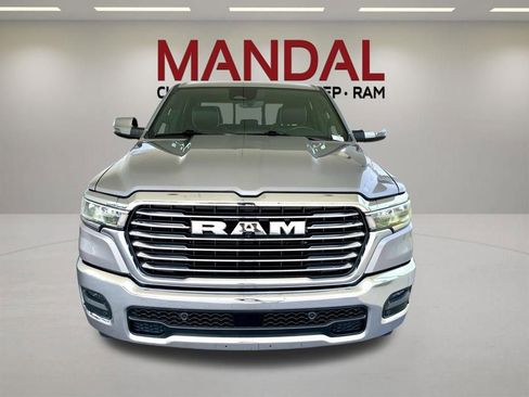 Used 2025 RAM 1500 Laramie AWD/4WD image 3