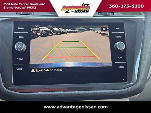 Used 2022 Volkswagen Tiguan SE image 15