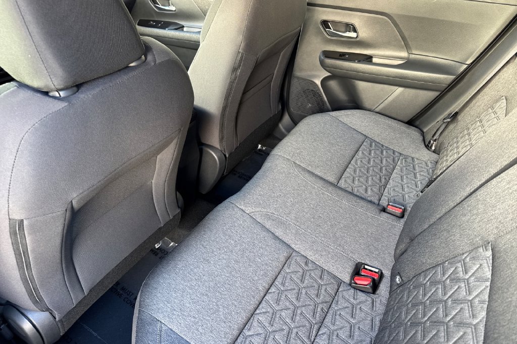 Used 2026 Nissan Kicks SV FWD image 11