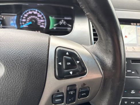 Used 2018 Ford Taurus SEL w/ Equipment Group 201A image 22