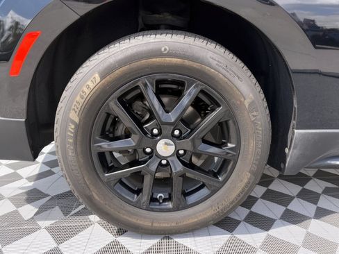 Used 2024 Chevrolet Equinox LT FWD image 13