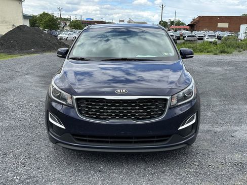 Used 2019 Kia Sedona LX FWD image 3