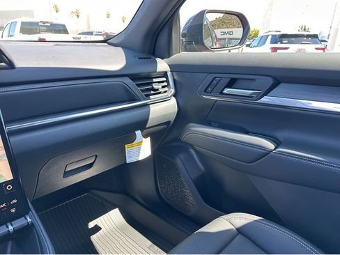 New 2026 GMC Terrain Elevation w/ Elevation Premium Package FWD image 16