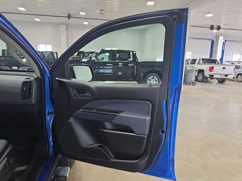 Used 2019 Chevrolet Colorado Z71 AWD/4WD image 31