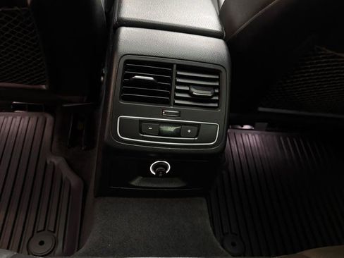 Used 2019 Audi A4 2.0T Premium FWD image 17