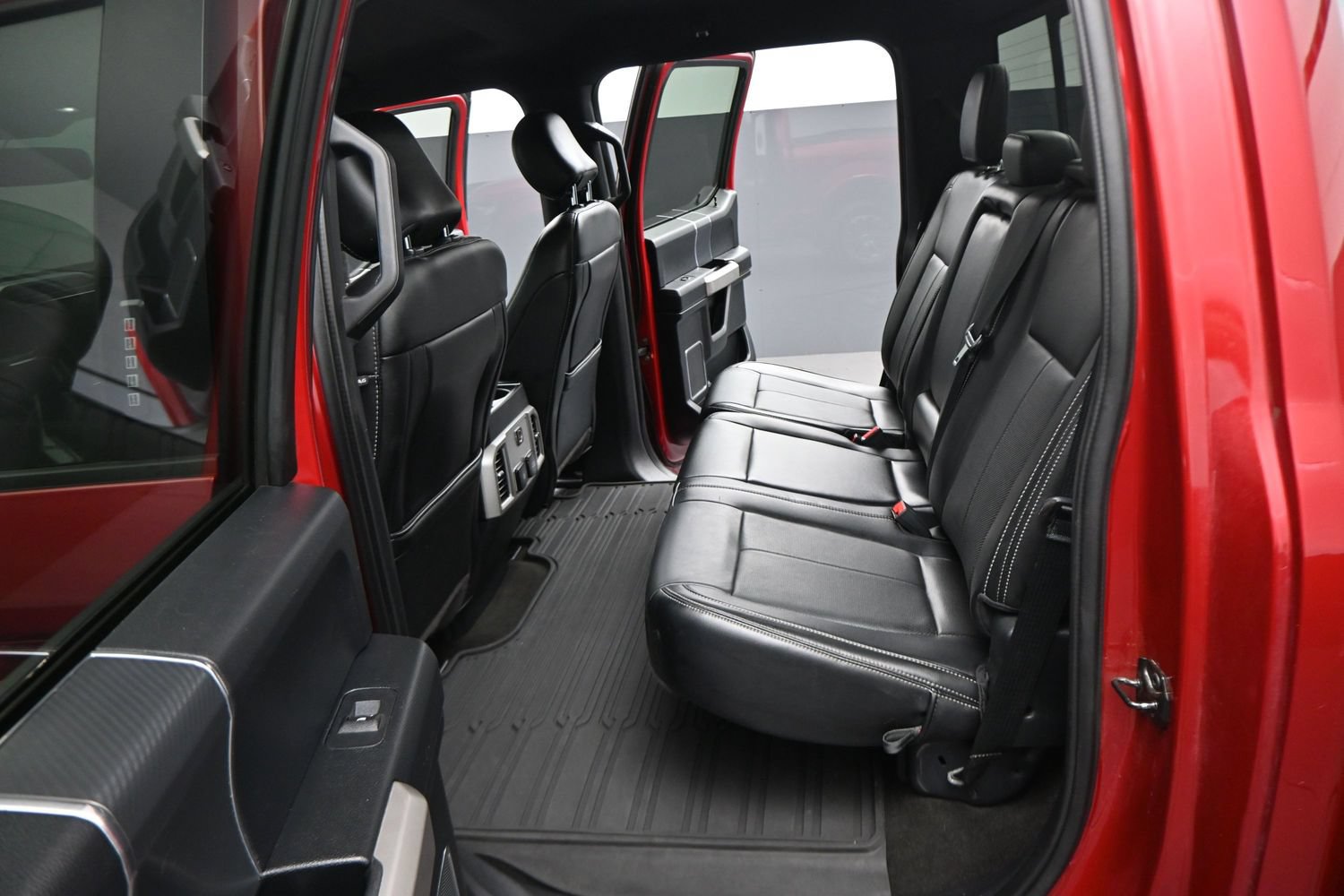 Used 2020 Ford F150 Lariat AWD/4WD image 3