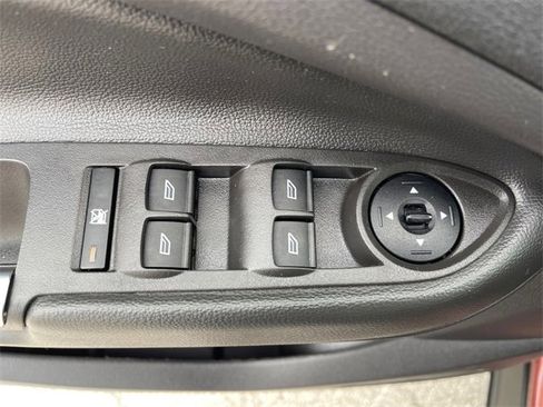 Used 2018 Ford Escape SE image 28