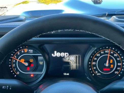 New 2026 Jeep Gladiator Mojave image 3