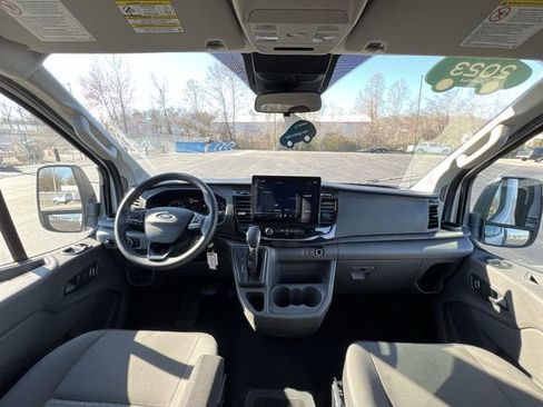 Used 2023 Ford Transit 350 XLT image 20