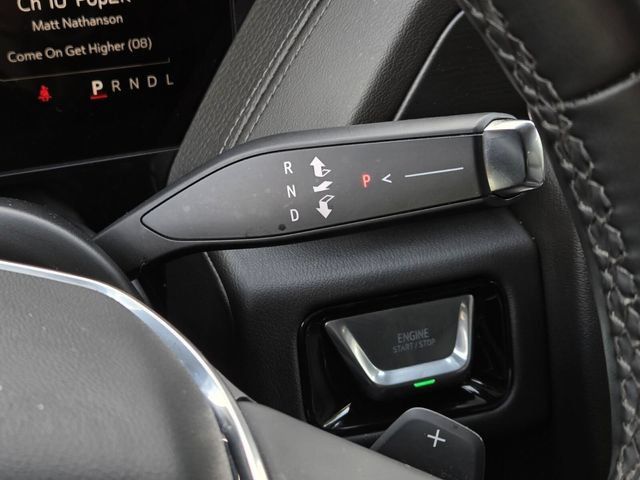 Used 2025 GMC Yukon Denali AWD/4WD image 26