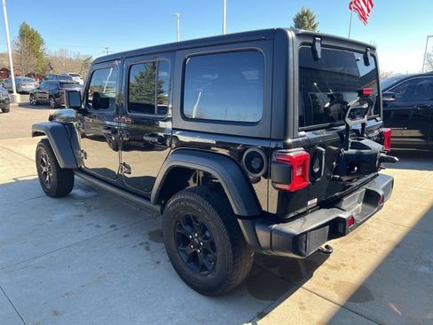 Used 2021 Jeep Wrangler Unlimited Sport AWD/4WD image 4