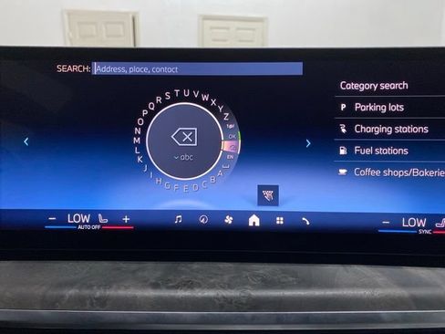 Used 2026 BMW X5 xDrive40i AWD/4WD image 49