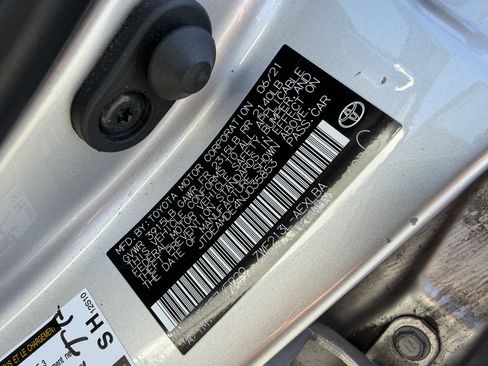 Used 2022 Toyota Corolla LE w/ Carpet Mat Package (TMS) FWD image 28