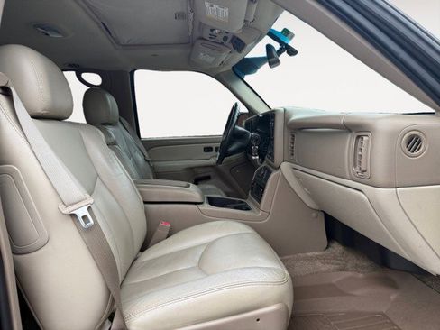 Used 2003 Chevrolet Tahoe LT RWD image 5