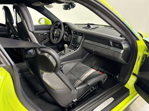 Certified 2018 Porsche 911 GT3 image 25