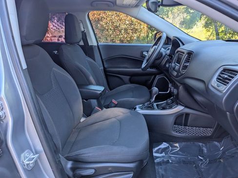 Used 2018 Jeep Compass Sport image 21