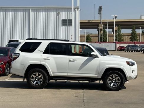 Used 2023 Toyota 4Runner TRD Off-Road Premium w/ Moonroof Package AWD/4WD image 3
