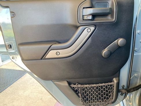 Used 2015 Jeep Wrangler Unlimited Sport AWD/4WD image 20