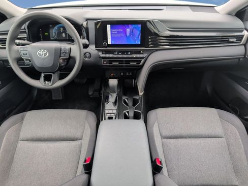 Used 2025 Toyota Camry LE FWD image 26