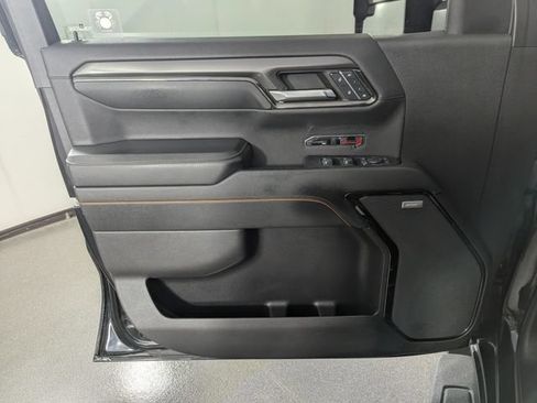 Used 2024 GMC Sierra 1500 AT4 w/ Technology Package AWD/4WD image 15