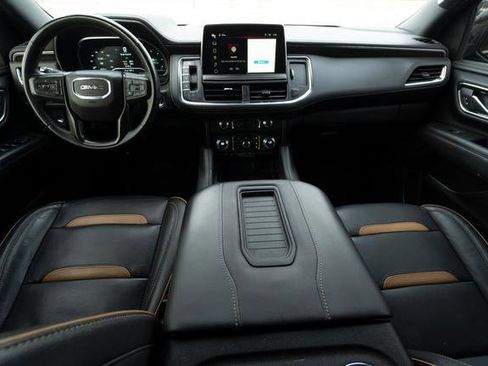 Used 2023 GMC Yukon AT4 w/ Technology Package image 13
