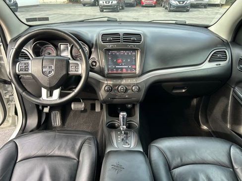 Used 2017 Dodge Journey Crossroad w/ Popular Equipment Group image 28