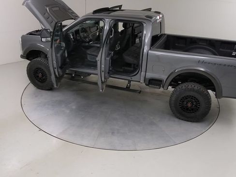 New 2026 Ford F250 Lariat w/ Black Appearance Package AWD/4WD image 58