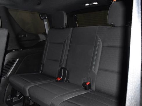 Used 2022 GMC Yukon SLE image 34