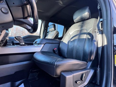 Used 2019 Ford F150 Platinum image 24