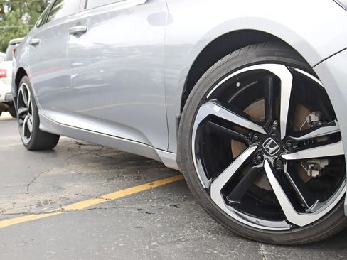 Used 2022 Honda Accord Sport image 5