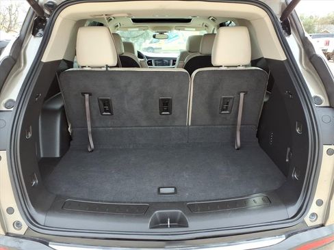 Used 2020 Buick Enclave Essence w/ Trailering Package, 5000 lbs. image 11