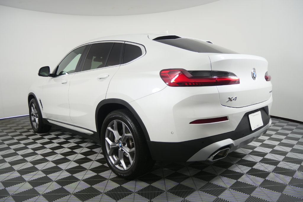 Certified 2025 BMW X4 xDrive30i w/ Premium Package AWD/4WD image 6