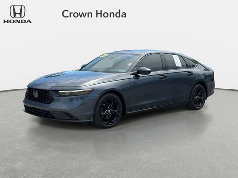 Used 2025 Honda Accord SE image 1