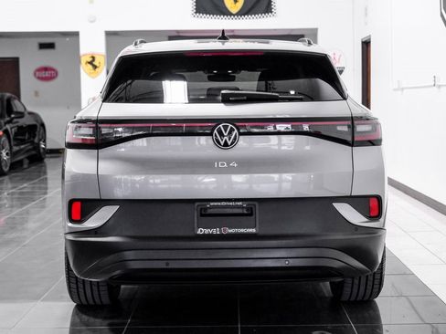 Used 2023 Volkswagen ID.4 Pro image 10