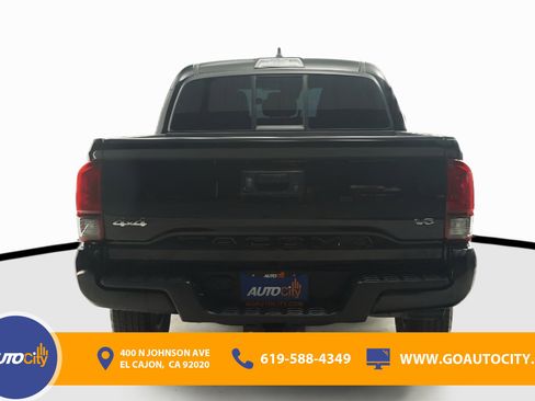 Used 2023 Toyota Tacoma SR AWD/4WD image 12
