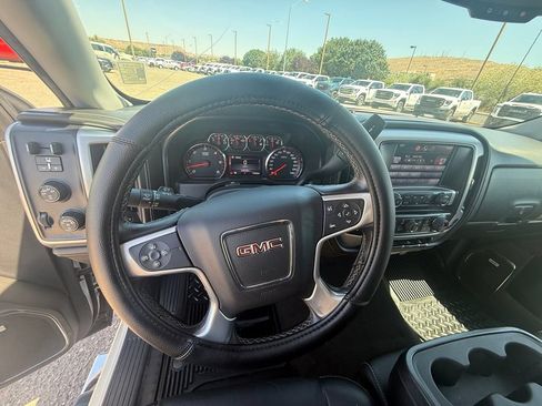 Used 2015 GMC Sierra 1500 SLT w/ SLT Crew Cab Value Package AWD/4WD image 11