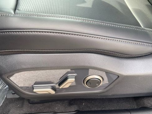 New 2027 Kia Telluride S image 10