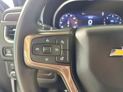 Used 2023 Chevrolet Suburban High Country image 15