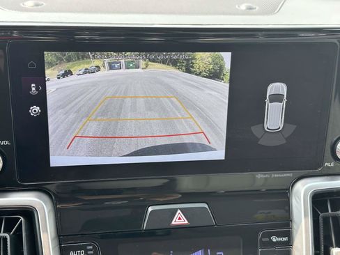 Used 2022 Kia Sorento EX w/ Panoramic Sunroof Package FWD image 22