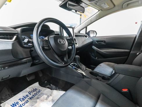 Used 2024 Toyota Corolla LE FWD image 4