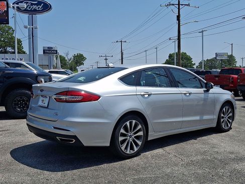 Used 2019 Ford Fusion SE AWD/4WD image 6
