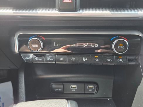 Used 2021 Kia K5 LXS FWD image 32