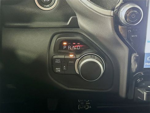 Used 2024 RAM 2500 Big Horn w/ Safety Group image 16